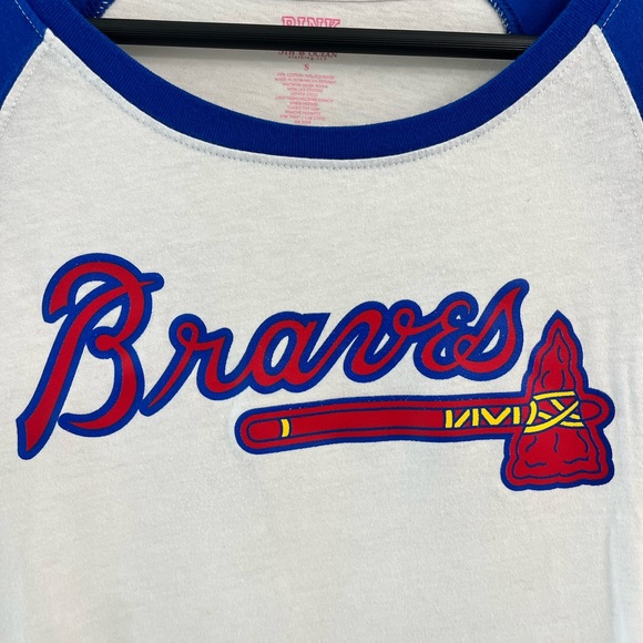Pink by Victoria’s Secret Atlanta Braves Baseball Tee Shirt Size Small - Picture 3 of 7